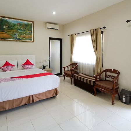 Oyo 734 Tuban Torres Accomodation Kuta Lombok Extérieur photo