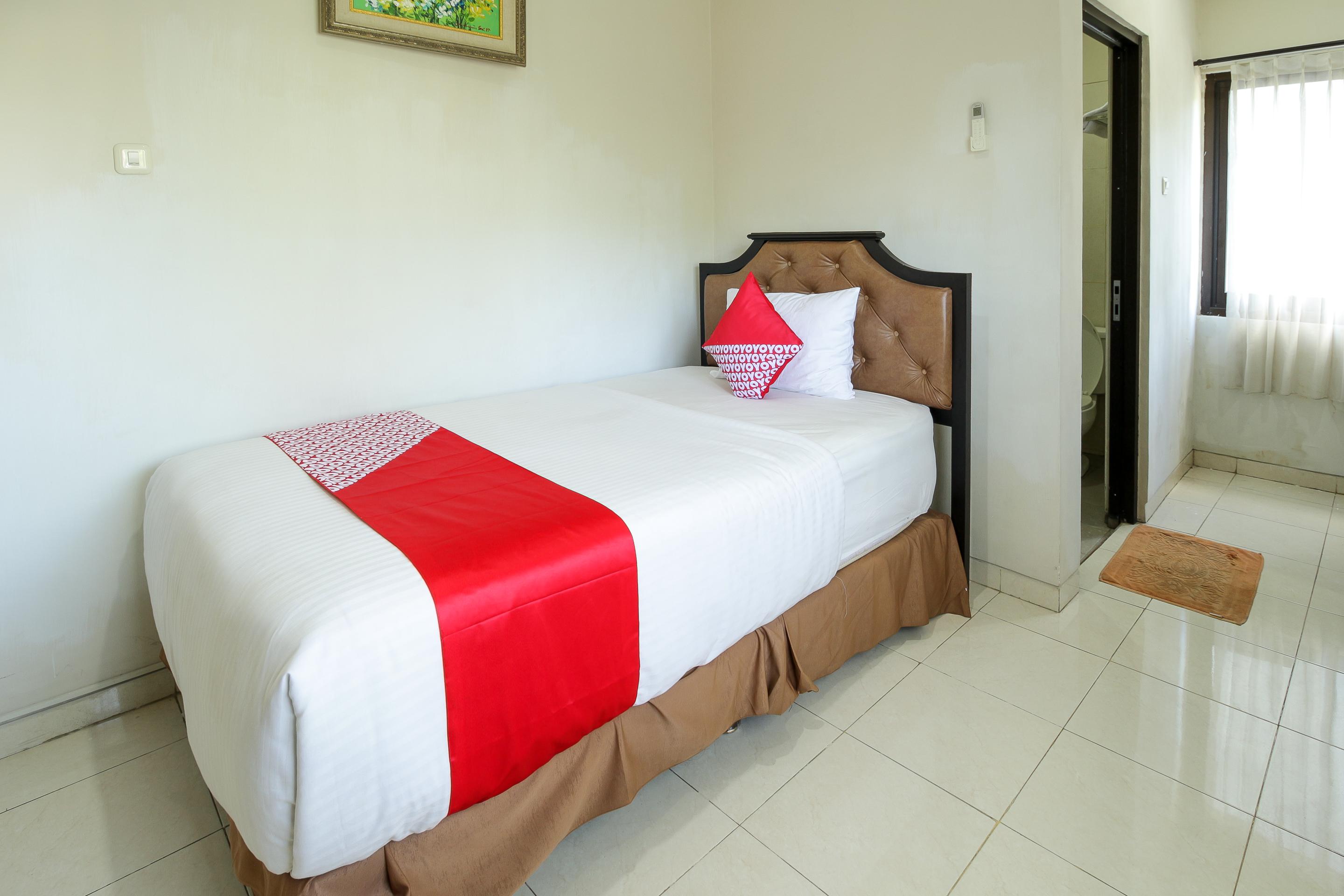 Oyo 734 Tuban Torres Accomodation Kuta Lombok Extérieur photo