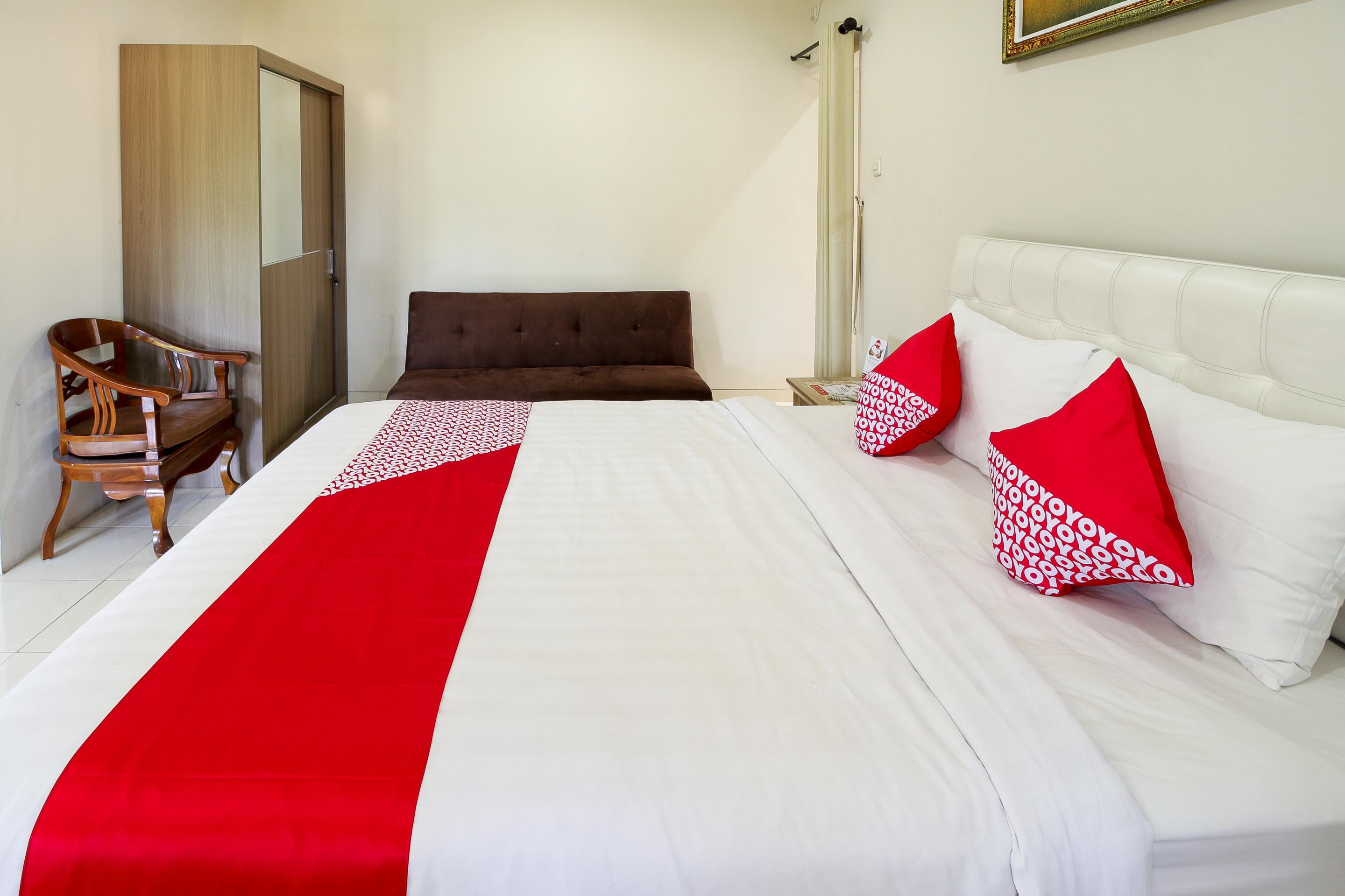 Oyo 734 Tuban Torres Accomodation Kuta Lombok Extérieur photo