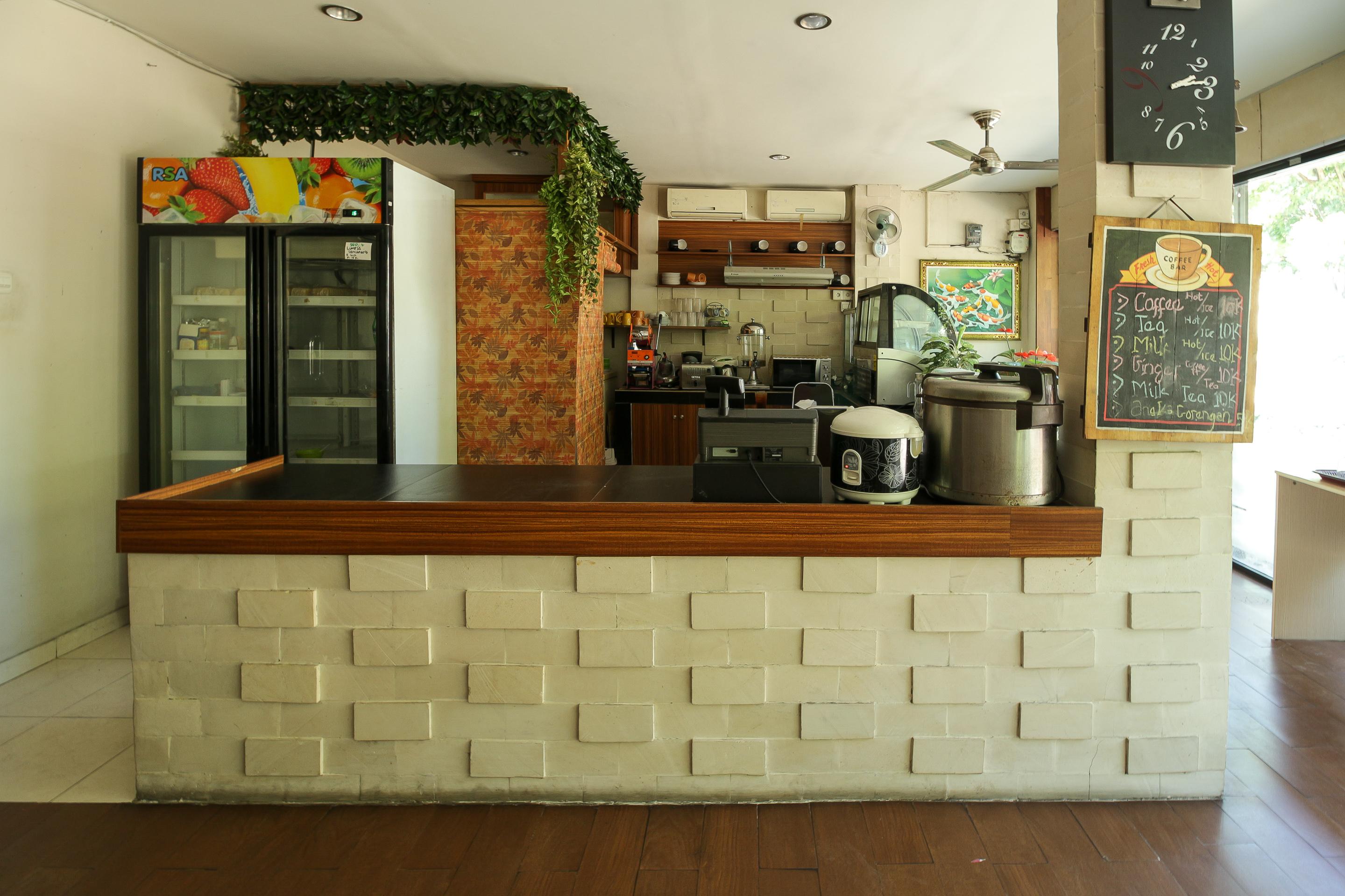 Oyo 734 Tuban Torres Accomodation Kuta Lombok Extérieur photo
