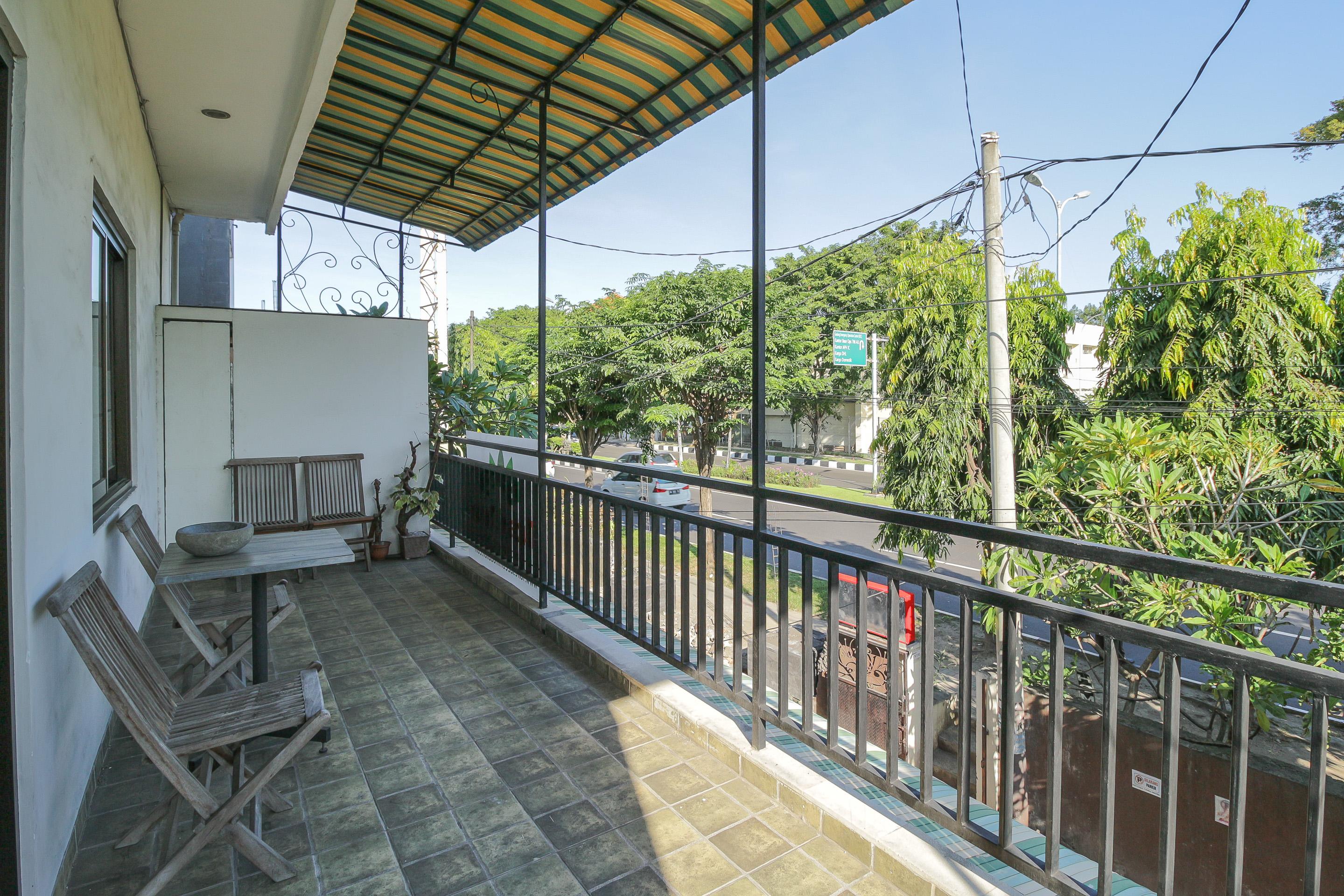 Oyo 734 Tuban Torres Accomodation Kuta Lombok Extérieur photo