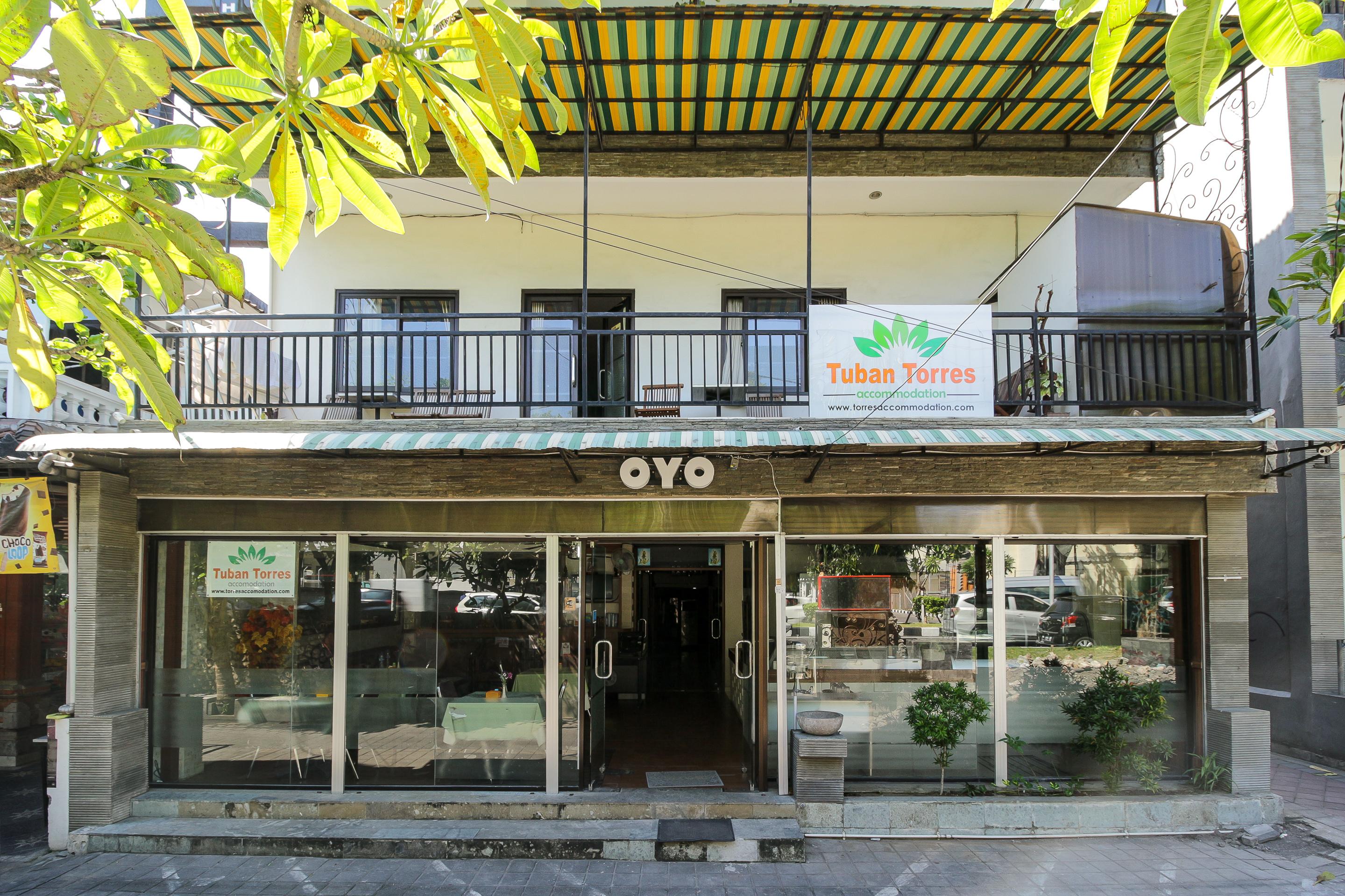 Oyo 734 Tuban Torres Accomodation Kuta Lombok Extérieur photo
