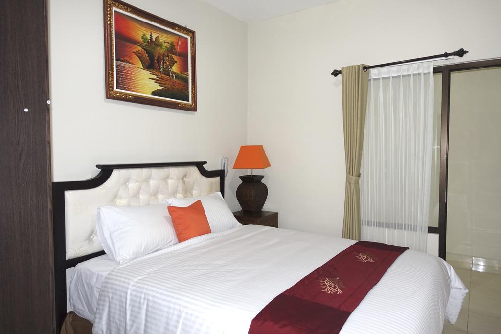 Oyo 734 Tuban Torres Accomodation Kuta Lombok Chambre photo