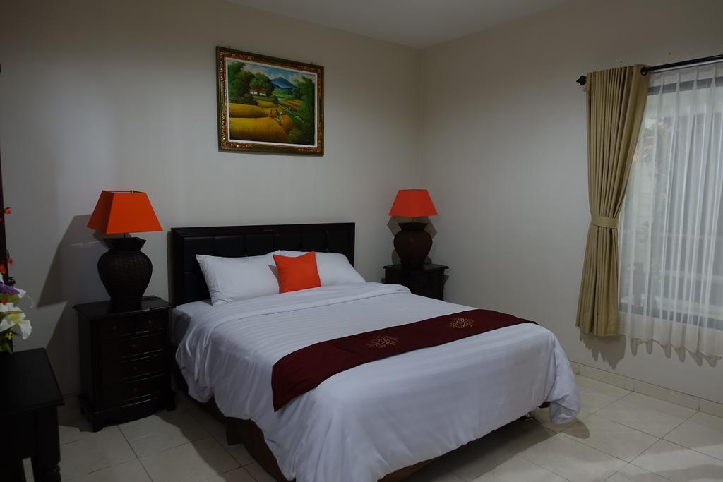 Oyo 734 Tuban Torres Accomodation Kuta Lombok Chambre photo