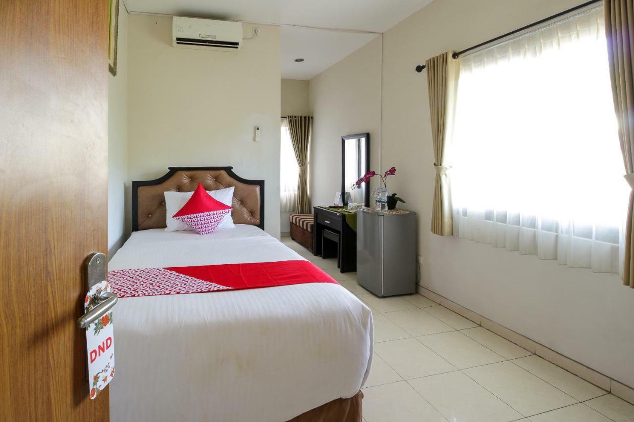 Oyo 734 Tuban Torres Accomodation Kuta Lombok Extérieur photo
